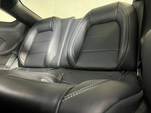 Used 2025 Ford Mustang Premium image 22