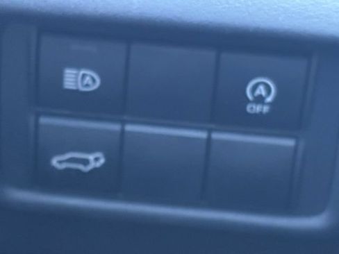 Used 2024 Toyota Highlander XSE FWD image 31