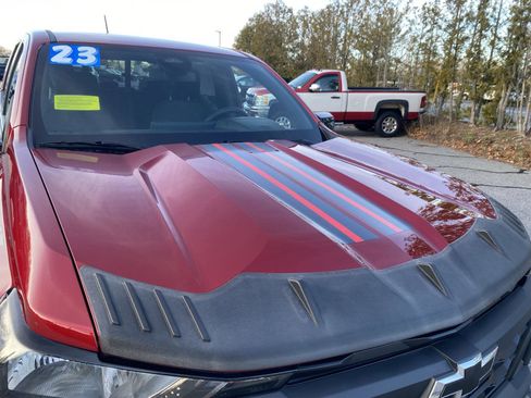 Used 2023 Chevrolet Colorado Trail Boss w/ Technology Package image 15