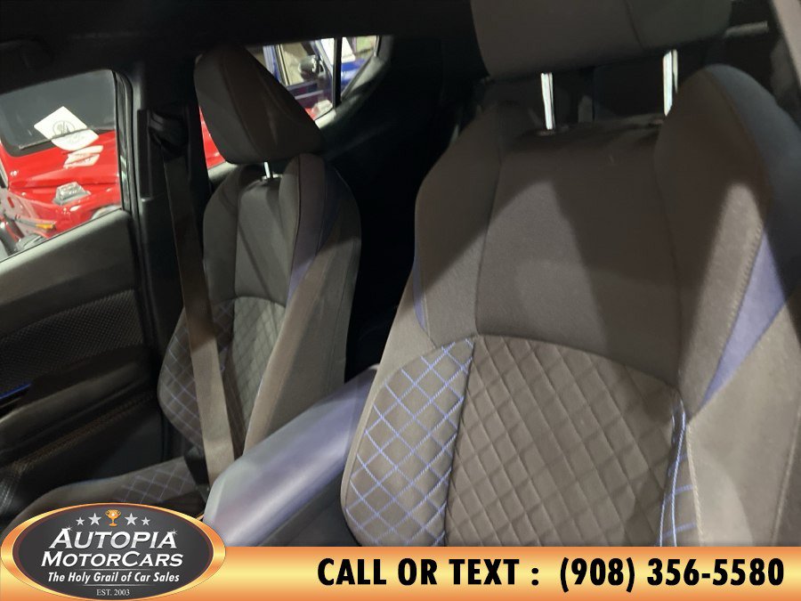 Used 2022 Toyota C-HR XLE FWD image 12