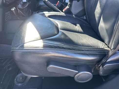 Used 2017 Jeep Wrangler Unlimited Sahara w/ Dual Top Group image 18