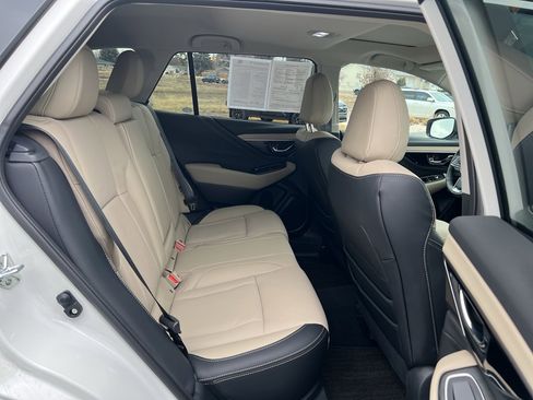 Certified 2025 Subaru Outback Limited image 28