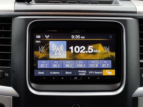 Used 2016 RAM 2500 SLT image 3