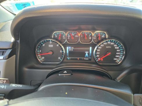 Used 2018 Chevrolet Suburban LT image 26