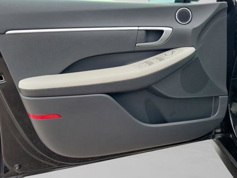 Used 2025 Hyundai Sonata SE image 29