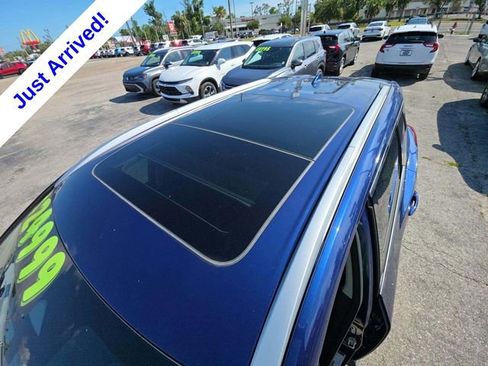 Used 2023 Nissan Rogue SL w/ SL Premium Package FWD image 4