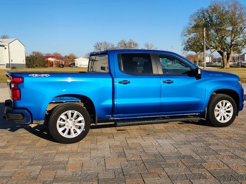Used 2023 Chevrolet Silverado 1500 Custom image 4