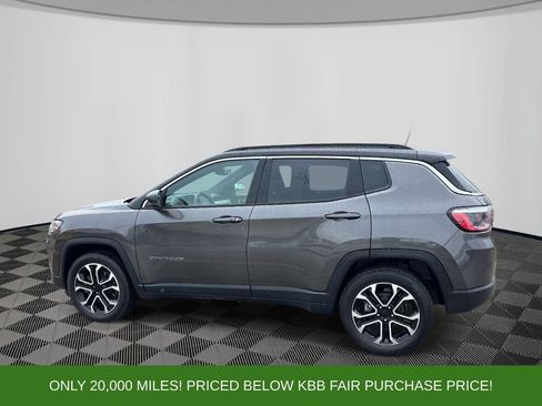 Used 2023 Jeep Compass Limited AWD/4WD image 2