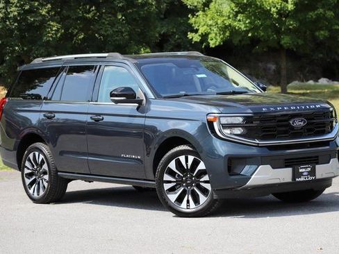 Certified 2025 Ford Expedition Platinum w/ Driver's Package image 1