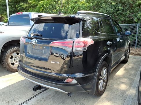 Used 2017 Toyota RAV4 Limited FWD image 9