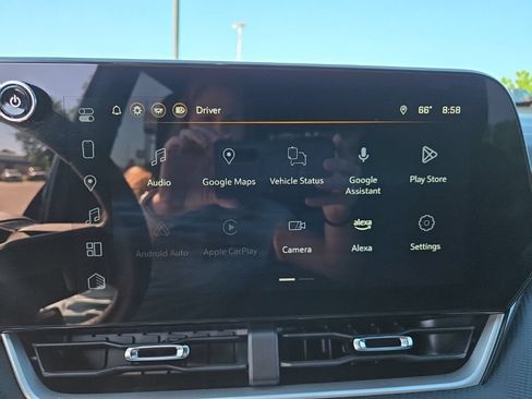 Used 2025 Chevrolet Equinox LT w/ Safety and Technology Package FWD image 20