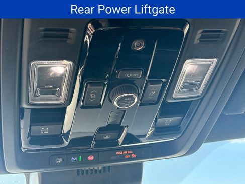 New 2026 Chevrolet Tahoe High Country w/ Sun And Tow Package AWD/4WD image 22