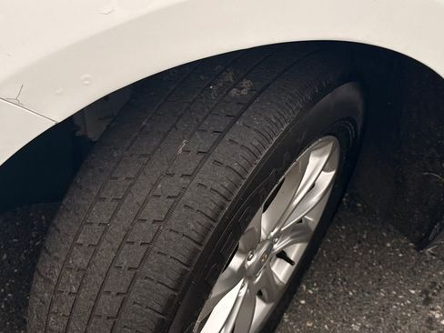 Used 2020 Chevrolet Equinox LT AWD/4WD image 11