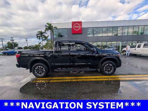 Used 2024 Nissan Titan PRO-4X w/ Pro-4x Convenience Package image 8