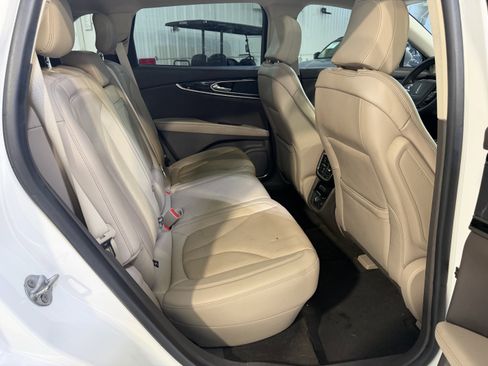 Used 2023 Lincoln Nautilus Reserve FWD image 12