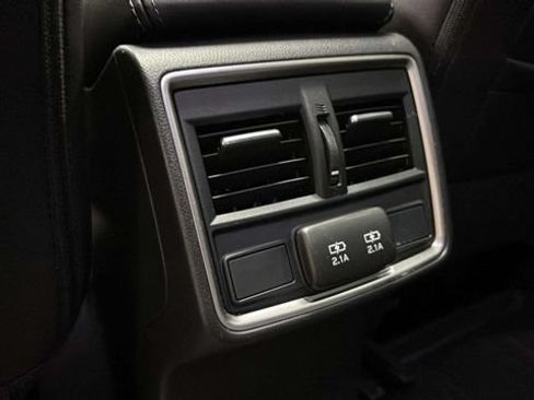 Used 2023 Subaru Forester Limited AWD/4WD image 37
