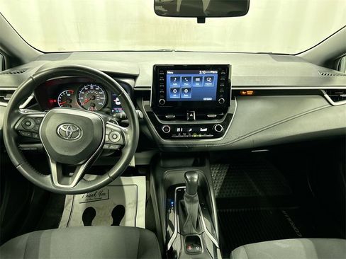 Used 2020 Toyota Corolla SE image 18