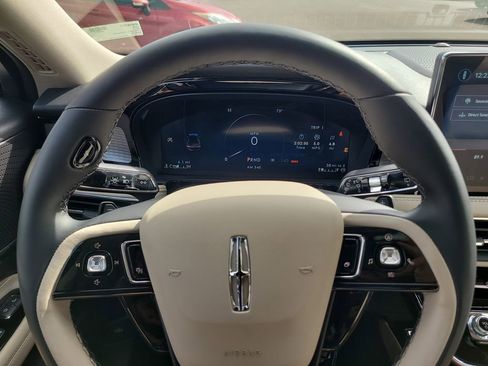 New 2026 Lincoln Corsair Premiere FWD image 26