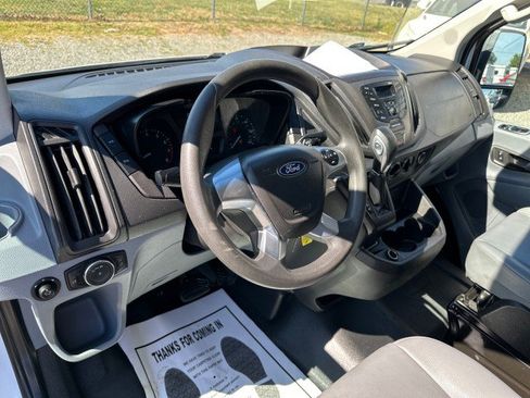 Used 2019 Ford Transit 250 130 Low Roof RWD image 19