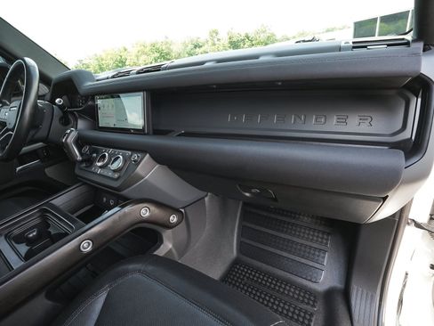 Used 2021 Land Rover Defender 90 X-Dynamic S AWD/4WD image 44