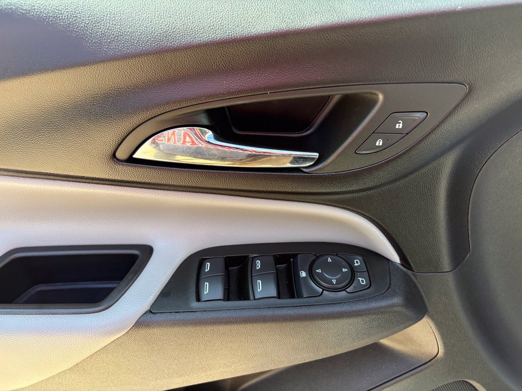 Used 2024 Chevrolet Equinox LS w/ LS Convenience Package FWD image 14