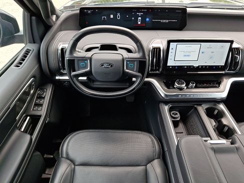 Certified 2025 Ford Expedition Max Platinum w/ Stealth Performance Package AWD/4WD image 15