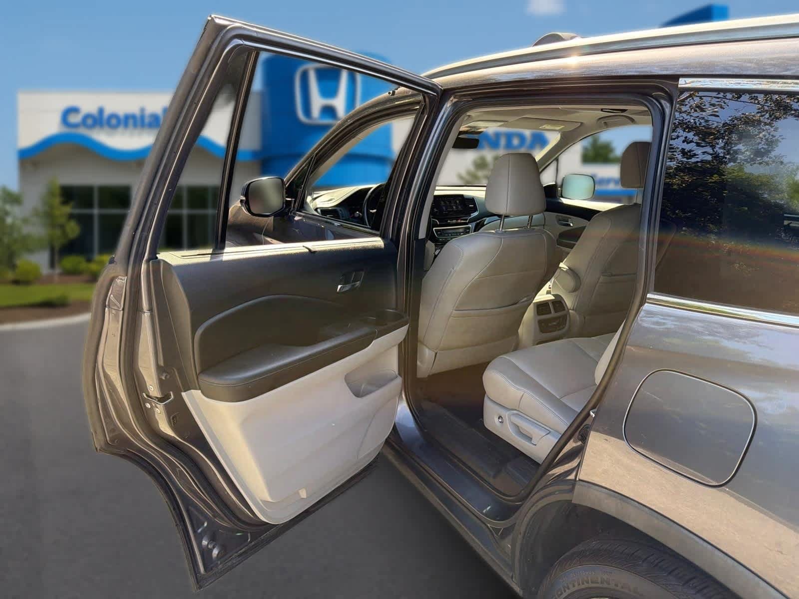 Used 2019 Honda Pilot Touring image 27