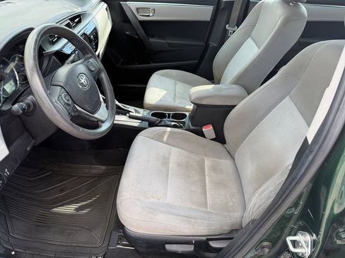 Used 2016 Toyota Corolla LE FWD image 10