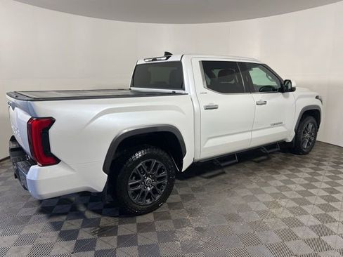 Used 2022 Toyota Tundra Limited w/ Power Package AWD/4WD image 9