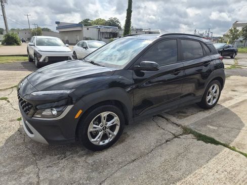 Used 2023 Hyundai Kona SEL FWD image 3