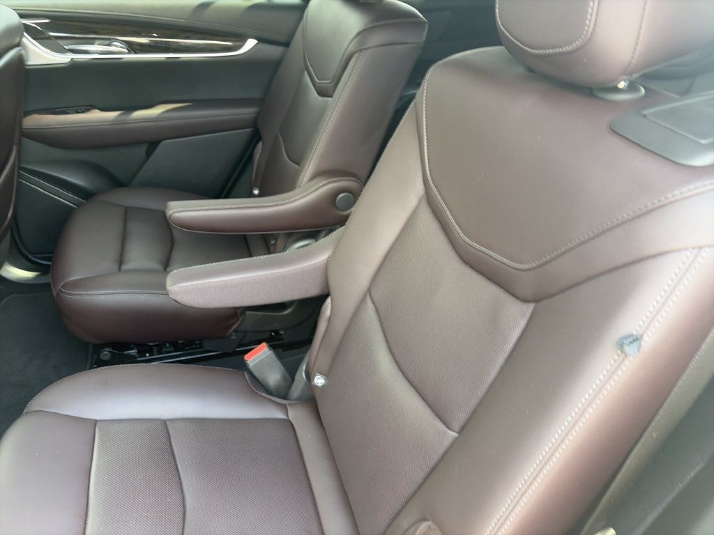 Used 2023 Cadillac XT6 Premium Luxury FWD image 29