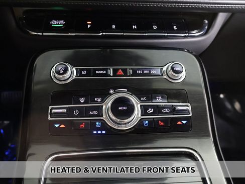 Used 2023 Lincoln Nautilus Reserve AWD/4WD image 6