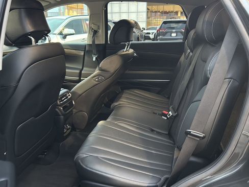 Used 2024 Genesis GV80 3.5T image 9