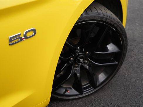 Used 2015 Ford Mustang GT Premium image 16