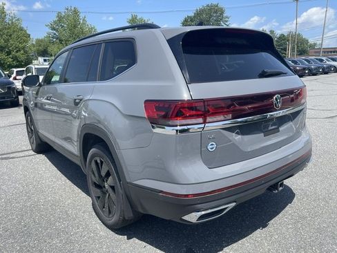 New 2026 Volkswagen Atlas SE AWD/4WD image 2