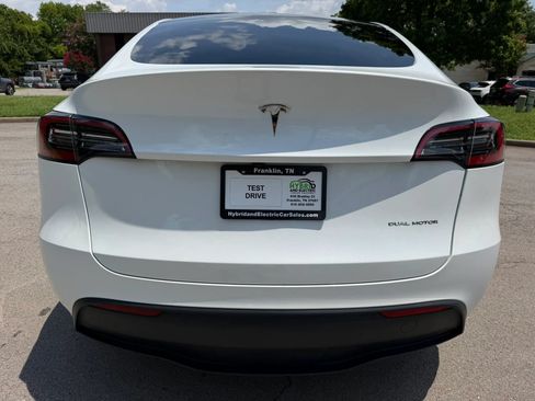Used 2023 Tesla Model Y Long Range AWD/4WD image 10