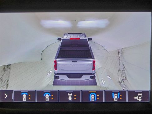 Used 2019 Chevrolet Silverado 1500 LTZ AWD/4WD image 37