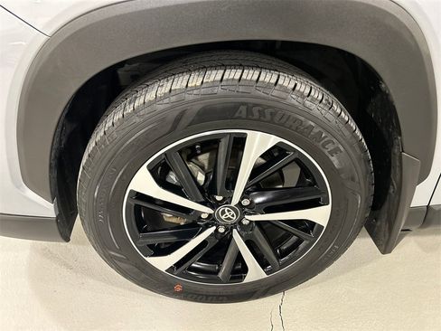 Used 2025 Toyota Corolla Cross AWD Hybrid w/ Convenience Package image 8