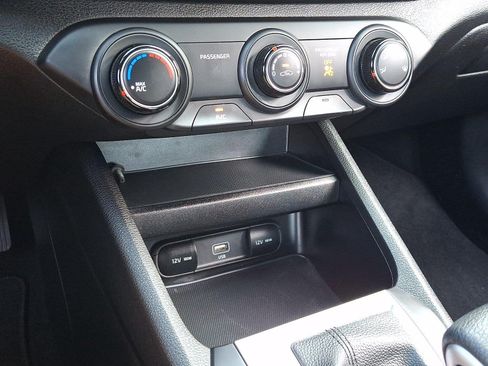 Used 2023 Kia Forte LXS w/ LXS Technology Package FWD image 15