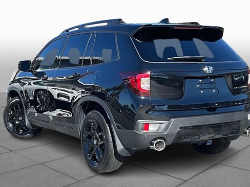 Used 2024 Honda Passport Black Edition image 11