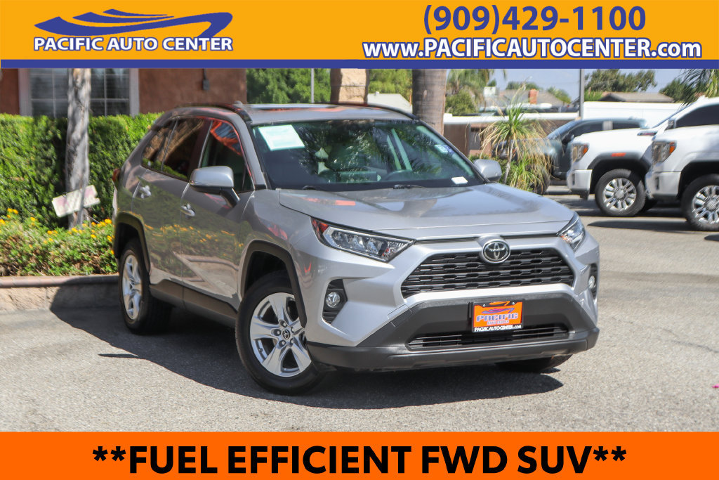Used 2019 Toyota RAV4 XLE FWD image 1