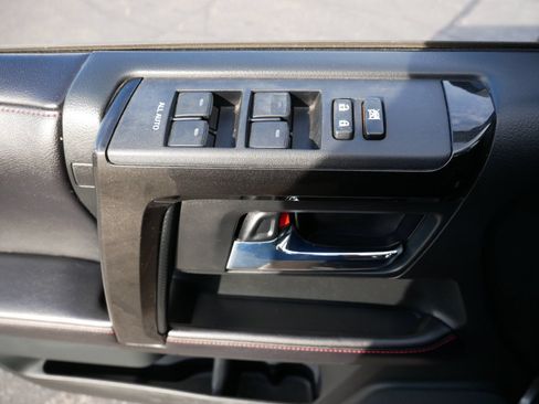 Used 2016 Toyota 4Runner 4WD image 14