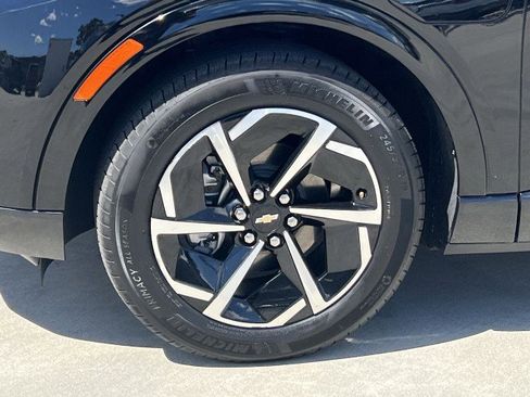 Used 2025 Chevrolet Equinox EV LT w/ Convenience Package image 31