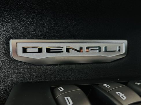 Used 2025 GMC Sierra 1500 Denali w/ Denali Reserve Package AWD/4WD image 34