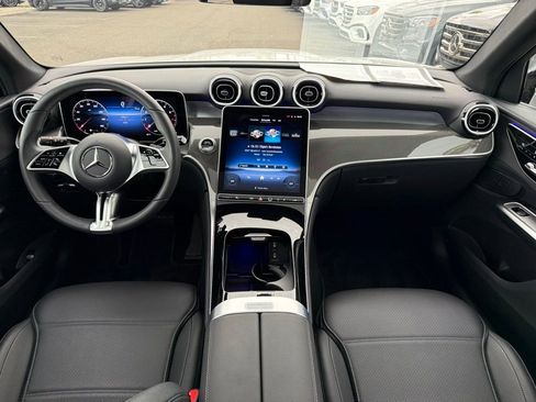 Certified 2026 Mercedes-Benz GLC 300 image 10