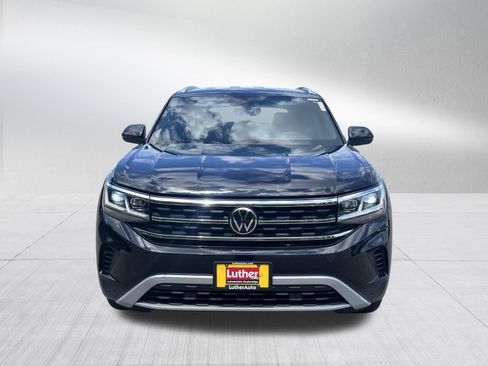 Used 2023 Volkswagen Atlas Cross Sport SE AWD/4WD image 2