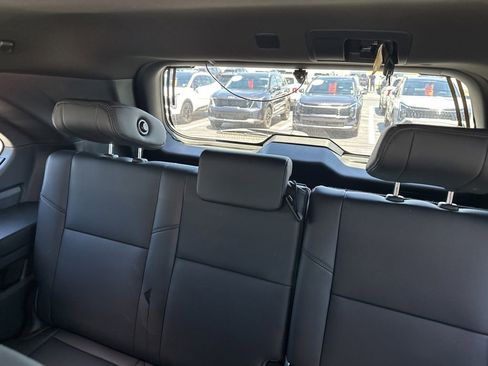 Used 2025 Toyota Sequoia Limited AWD/4WD image 10
