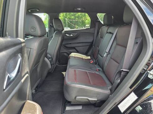 Used 2025 Chevrolet Blazer RS FWD image 38
