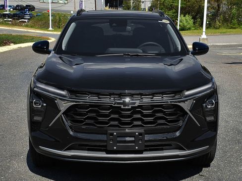 New 2026 Chevrolet Trax LT w/ Sunroof Package FWD image 5