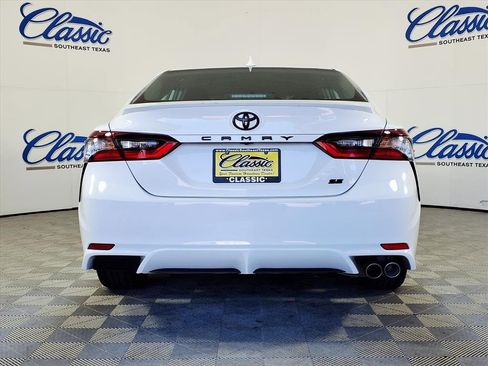 Used 2024 Toyota Camry SE image 22